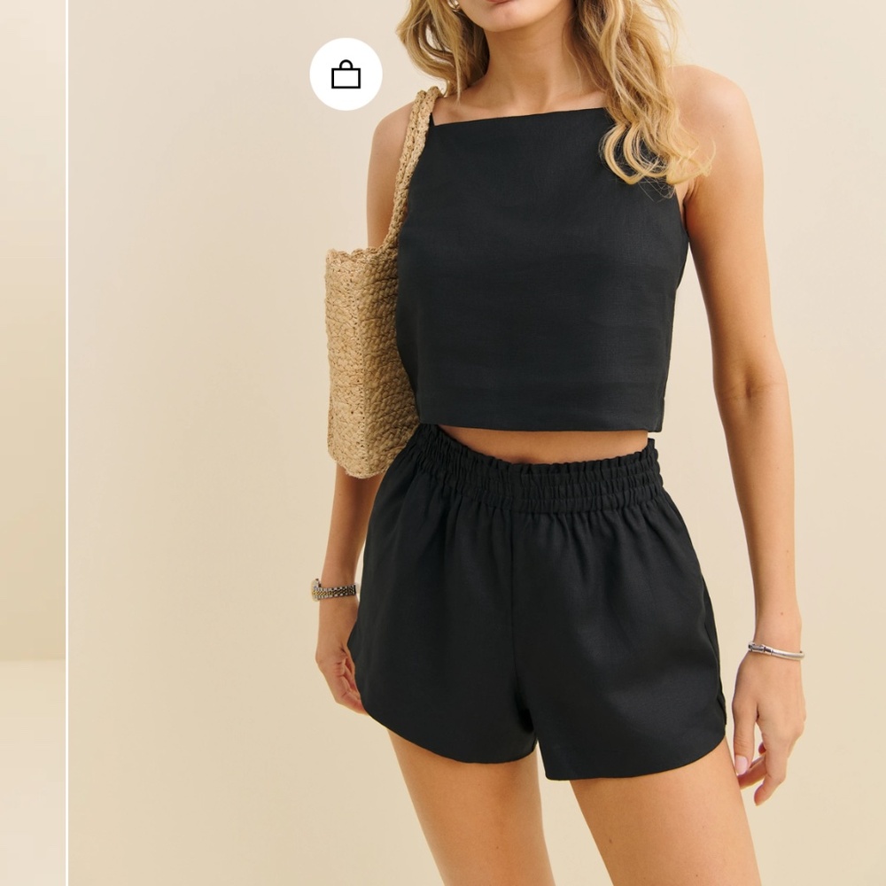 98$ Mila Linen Short Reformation